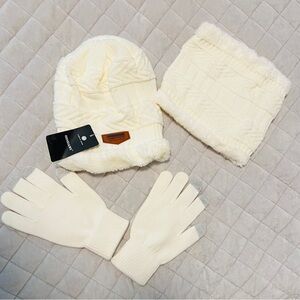 Hindawi Cream Winter Hat Scarf Gloves Set NWT